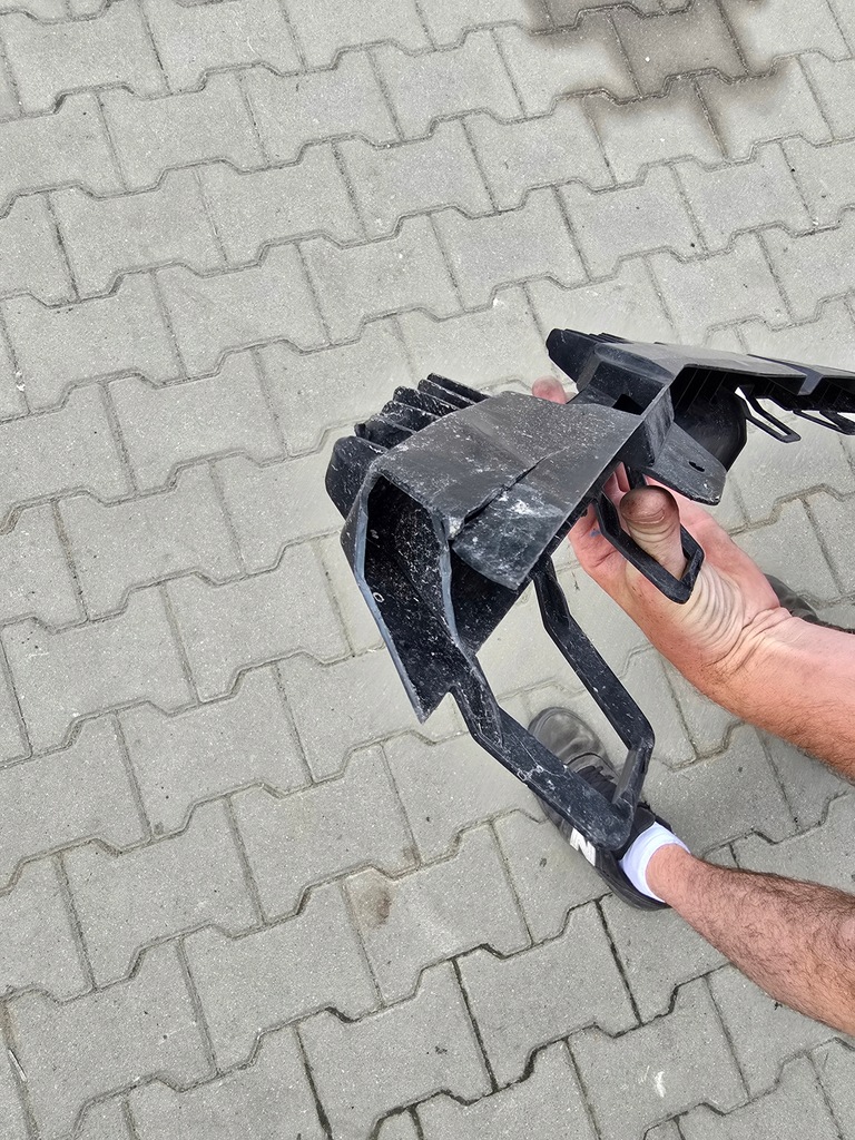 фото №8, Направляющая кронштейн кронштейн бампера абсорбер bmw 7 g70 9463975