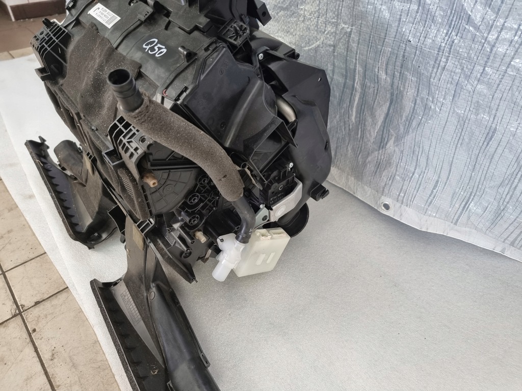 фото №6, Infiniti q50 2.2 обігрівач повітродувка консолі