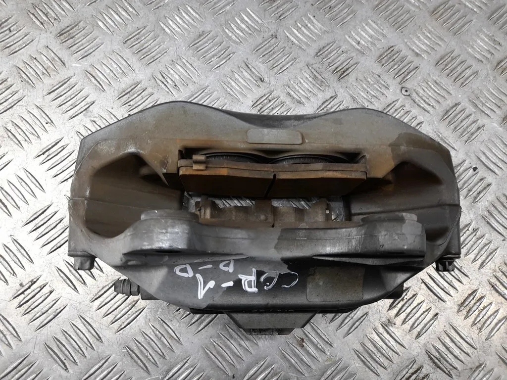 фото №5, Chevrolet corvette a9490102 перед левая суппорты