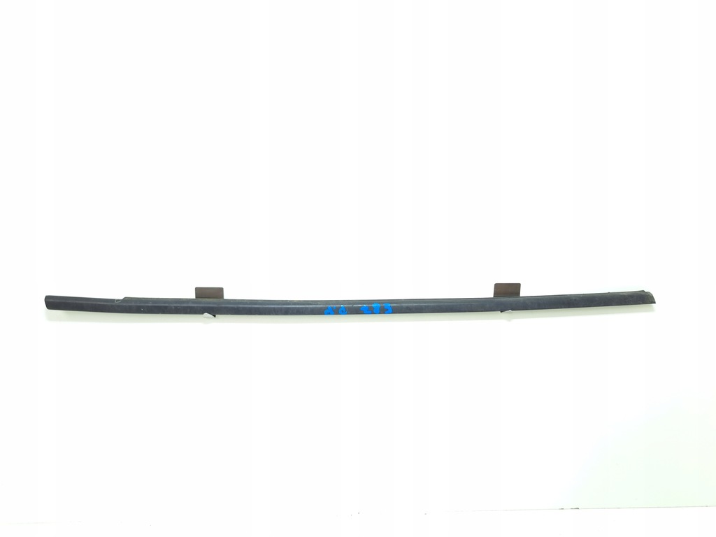 фото №1, Bmw 1 e87 молдинг ущільнювач двері перед права