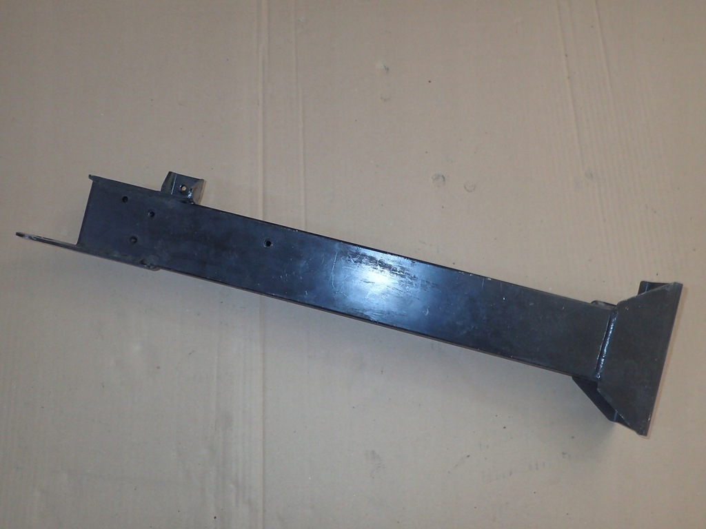 фото №1, Audi r8 420 лонжерон усилитель задняя 420813704f