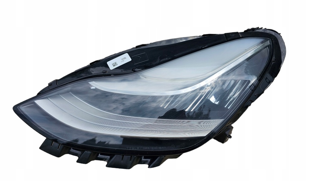 Купить Фара левая перед full led tesla 3 1077375-00-c