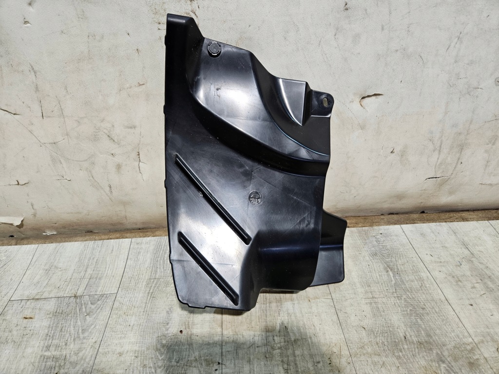 фото №1, Toyota yaris iv 2021- подкрылок задние правое брызговик