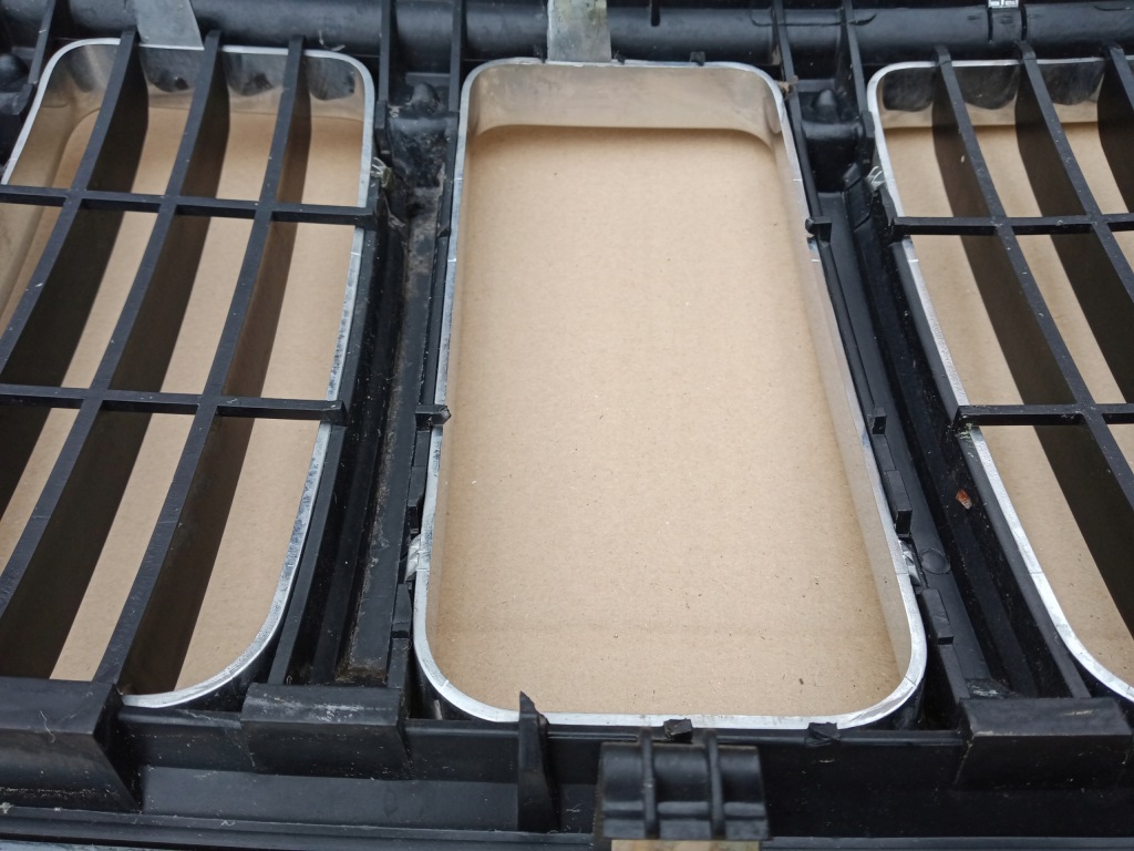 Купити Jeep grand cherokke решітка радіатора решітка  55156814ae