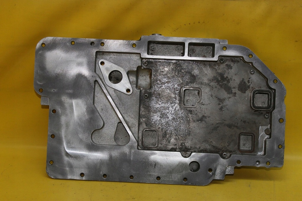 фото №7, Поддон масляная audi r8 4.2 fsi byh 079103601d