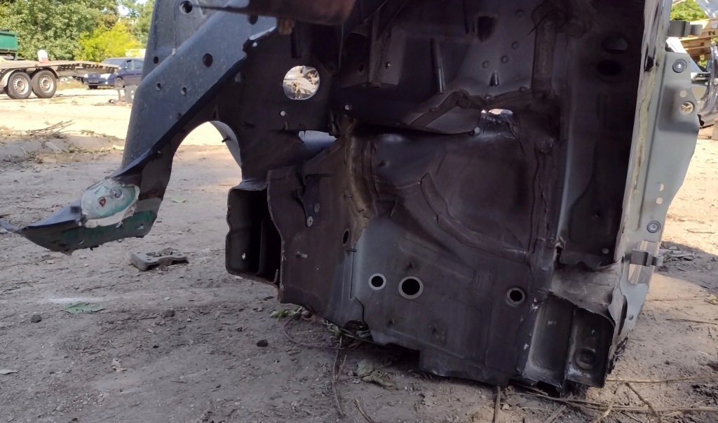 фото №3, Audi a6 4g чверть передня перед ліва