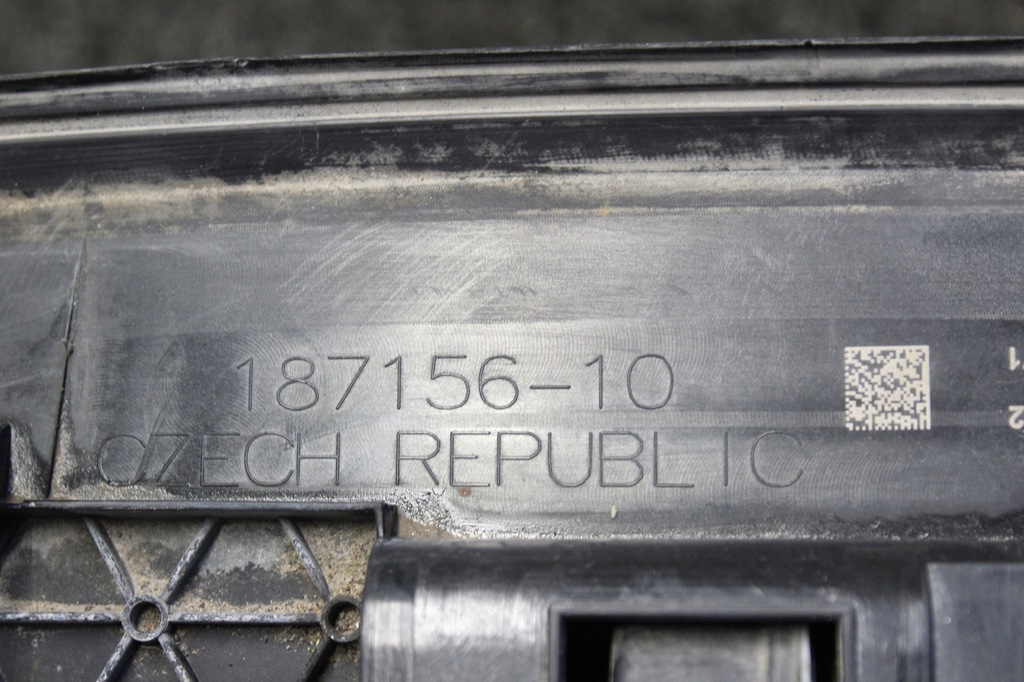 фото №8, Bmw 7 g11 g12 14- шторка ловушка воздуха перед