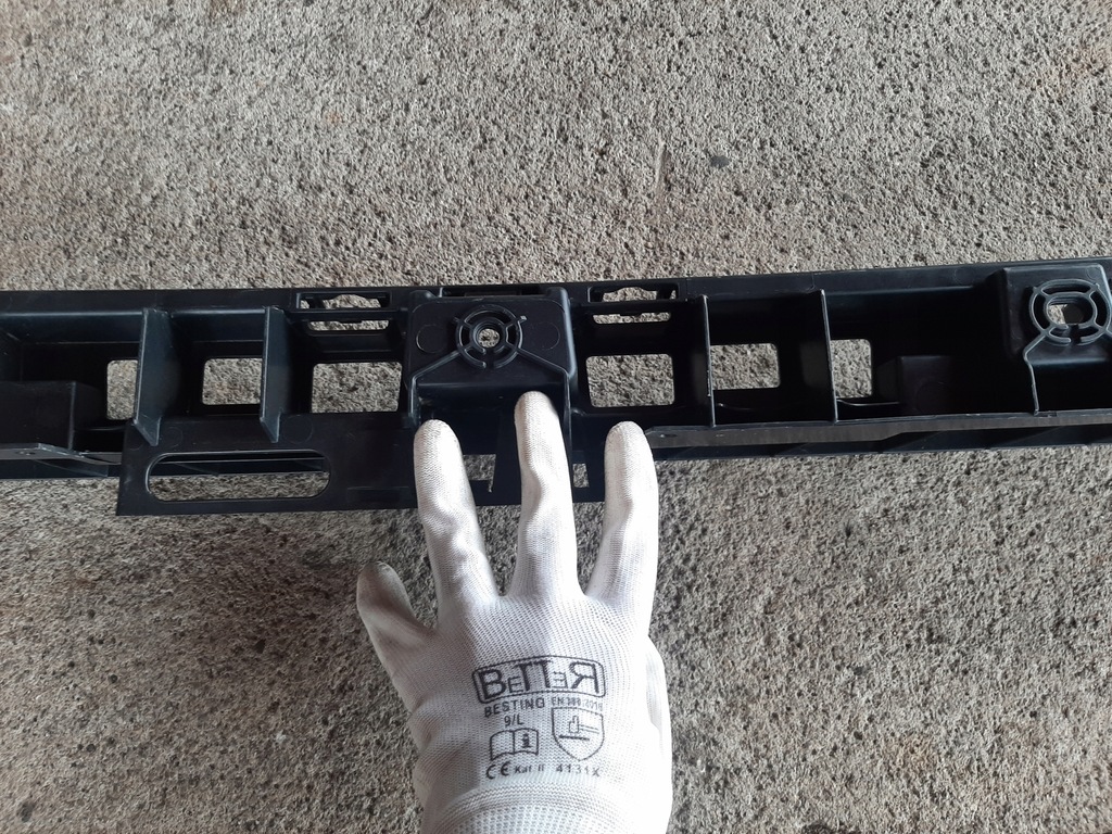 фото №8, Skoda kodiaq напрямна кріплення бампера задня 565807863