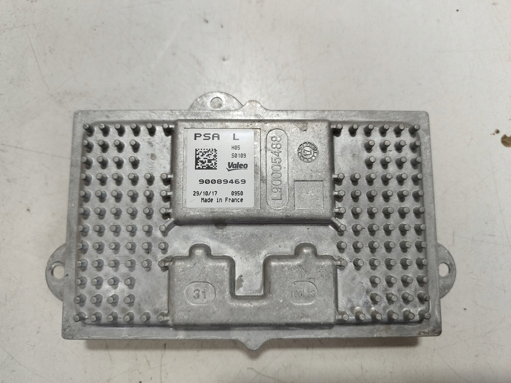 фото №1, Peugeot 3008 5008 ii преобразователь модуль led 90089469