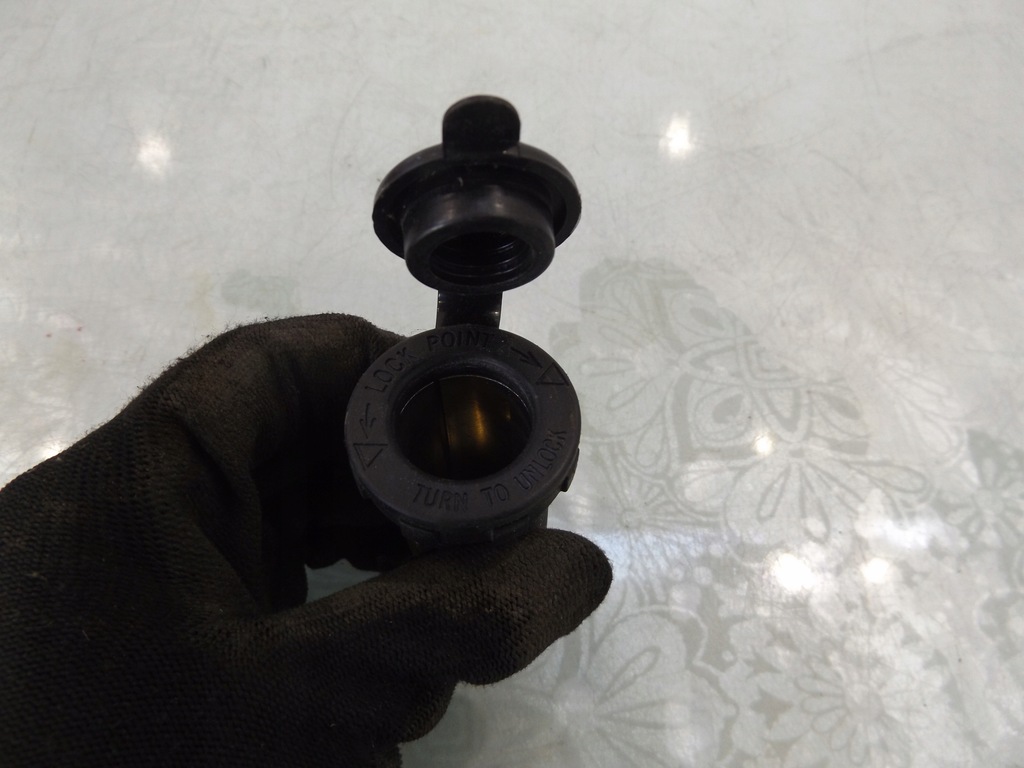 фото №1, Gem e2 разъём прикуривателя