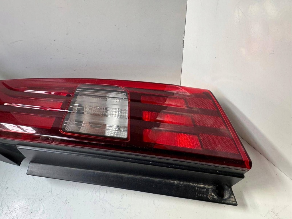 фото №4, Peugeot rifter berlingo iv лампа правая задняя задняя 9820555280