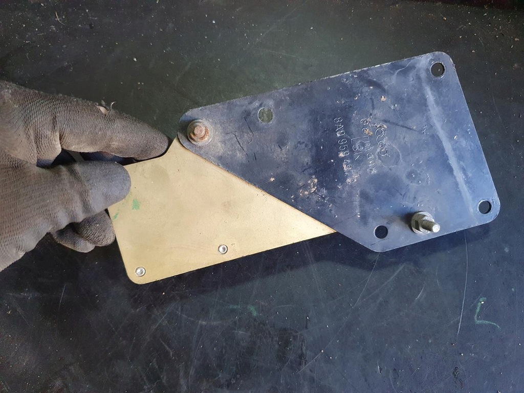 фото №5, Audi 80 b4 avant kombi 1.9 tdi пластина масова блок керування вентиляторів