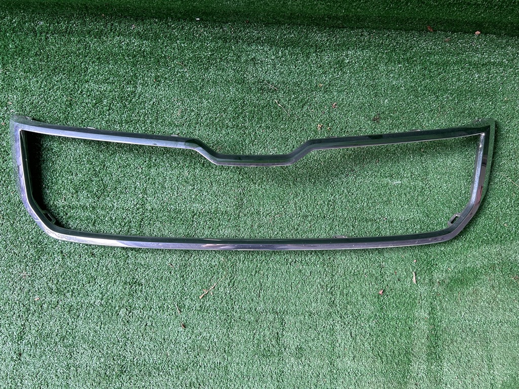 фото №1, Skoda kodiaq 2017- рамка хром решётка радиатора оригинал