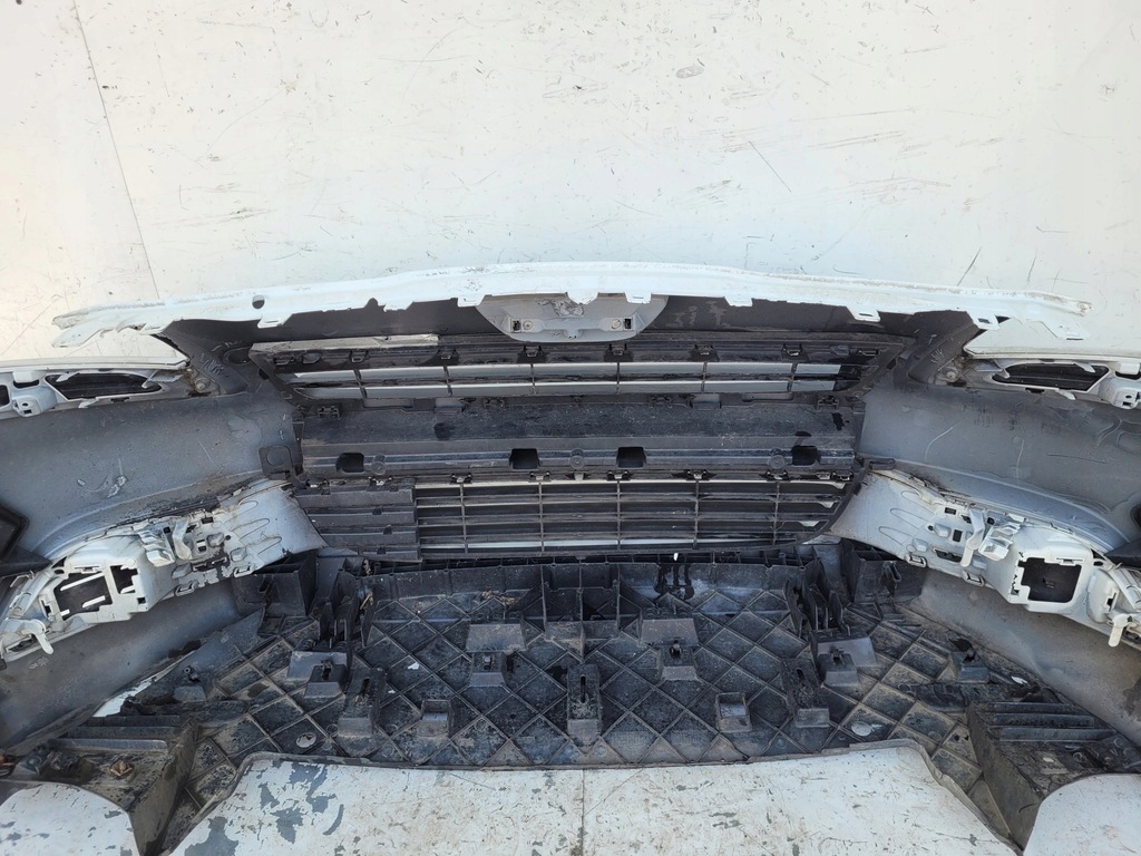 фото №9, Peugeot 5008 i бампер перед передний