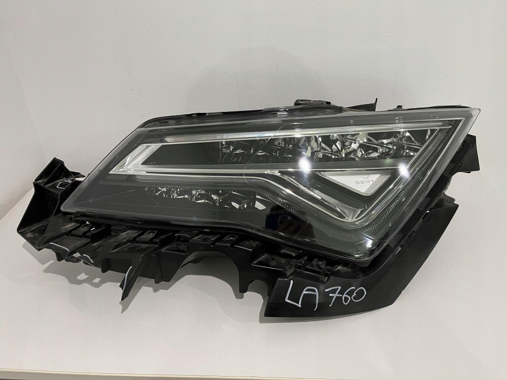 Купити Seat ateca фара лівий перед full led 576941007f