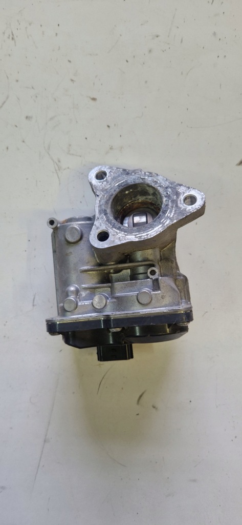 Купити Клапан egr оригінальний номер 147104647r renault mercedes-benz citan 1.5dci
