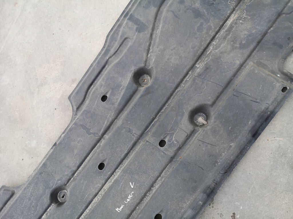 Захист плита підвіска права mini cooper 2753164 Доставка