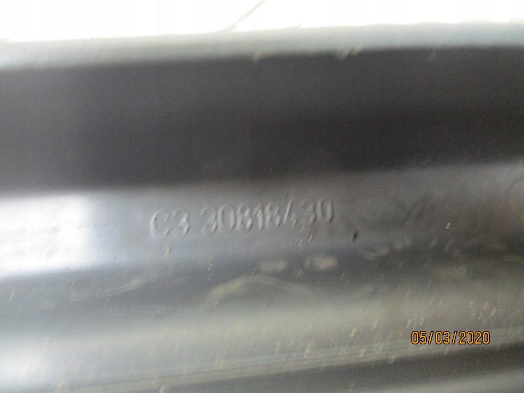 фото №4, Молдинг порог внутренняя правый перед volvo v40 i