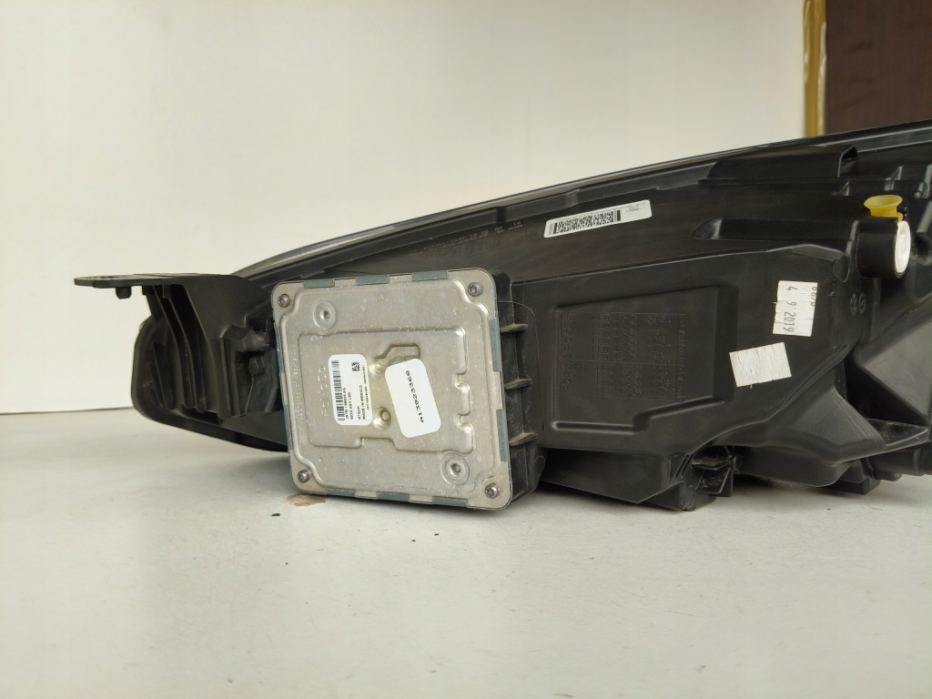 Фара правий фара ford focus mk4 18- full led Недорого