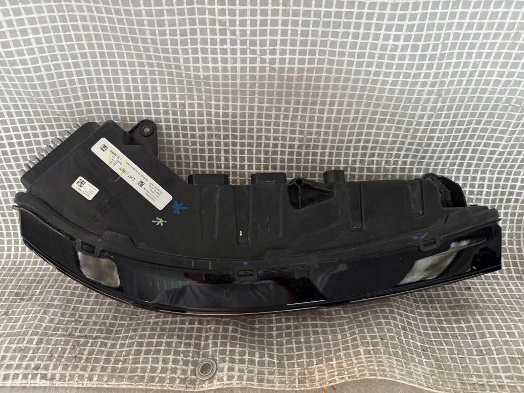 Bmw xm g09 правая лампа led в Украине