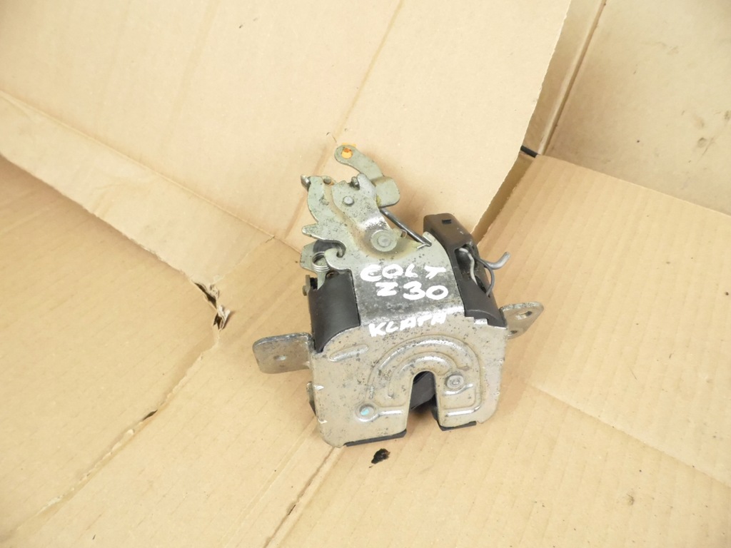 фото №1, Mitsubishi colt z30 замок крышки