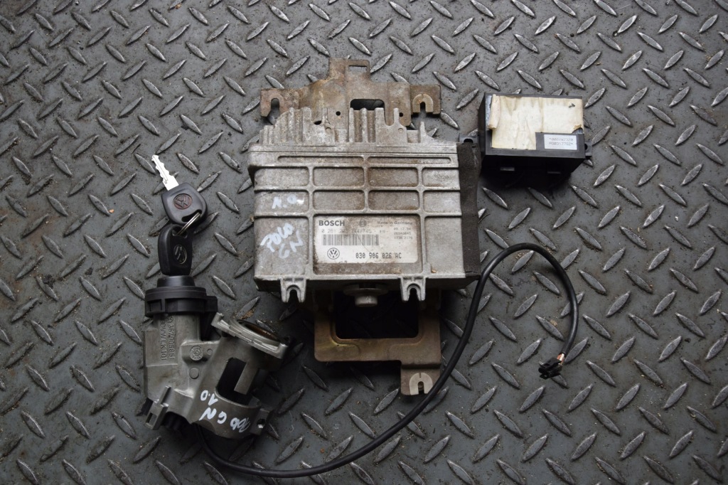 фото №1, Набор стартовый vw polo 6n 1.0 030906026ac