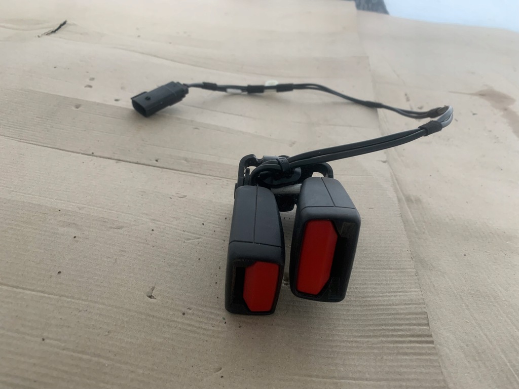 фото №1, Ford mustang mach-e rwd 75.7kwh клипса поперечина задняя оригинал