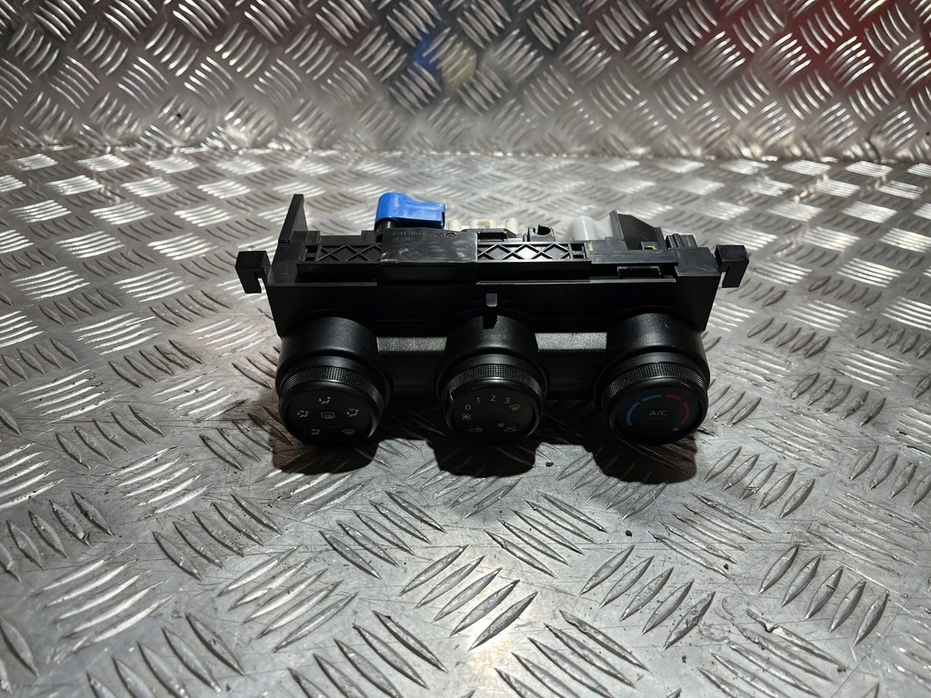 фото №1, Панель обдув кондиционера dacia duster ii 18-