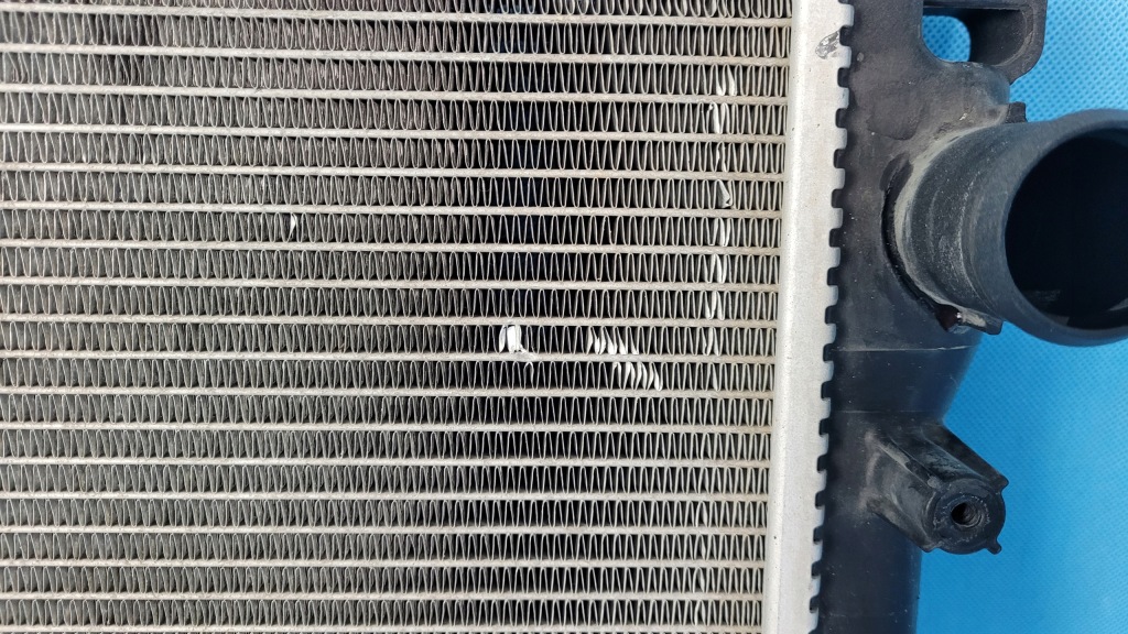 Dodge challenger sxt 19r радиатор воды m143308g 834031769a в Украине