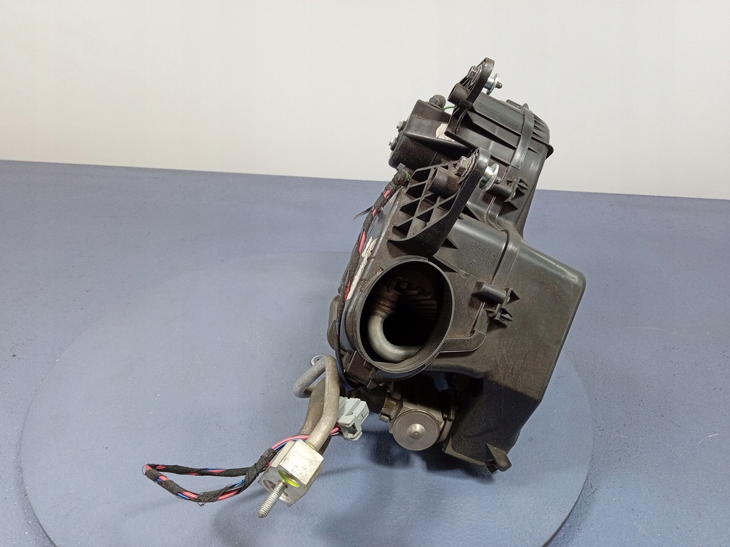 фото №9, Volvo xc90 i отопитель воздуходувка задняя 08687638