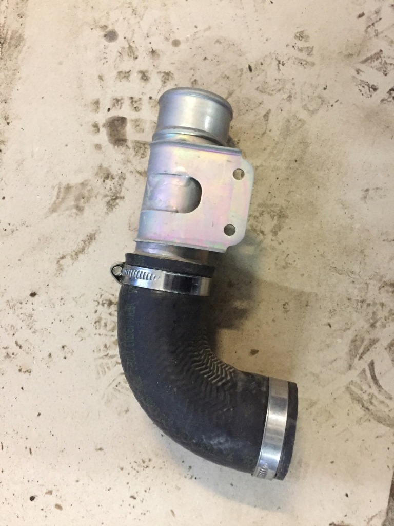 фото №2, Suzuki swift mk8 1.4t труба шланг інтеркулер