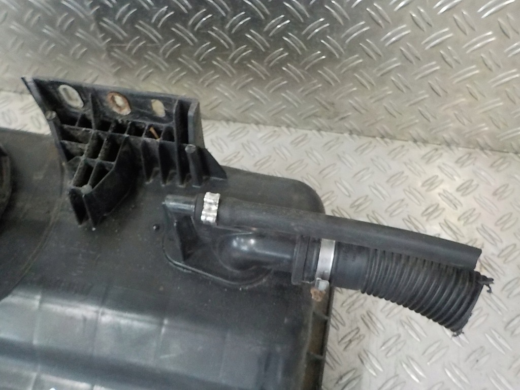 фото №8, Iveco оригинальный номер 5801761617 бак adblue