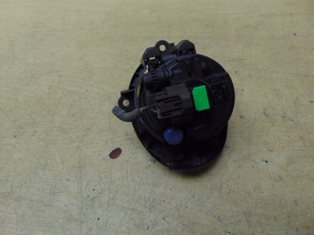 фото №6, Протитуманна фара правий toyota avensis t27 81210-0d042- europa