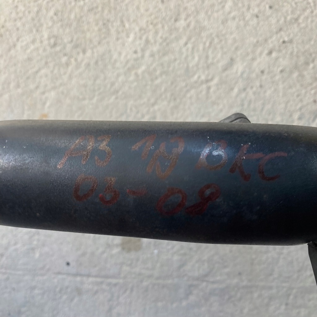 A3 1,9 tdi bkc 105km шланг повітря 1k0145770b в Україні