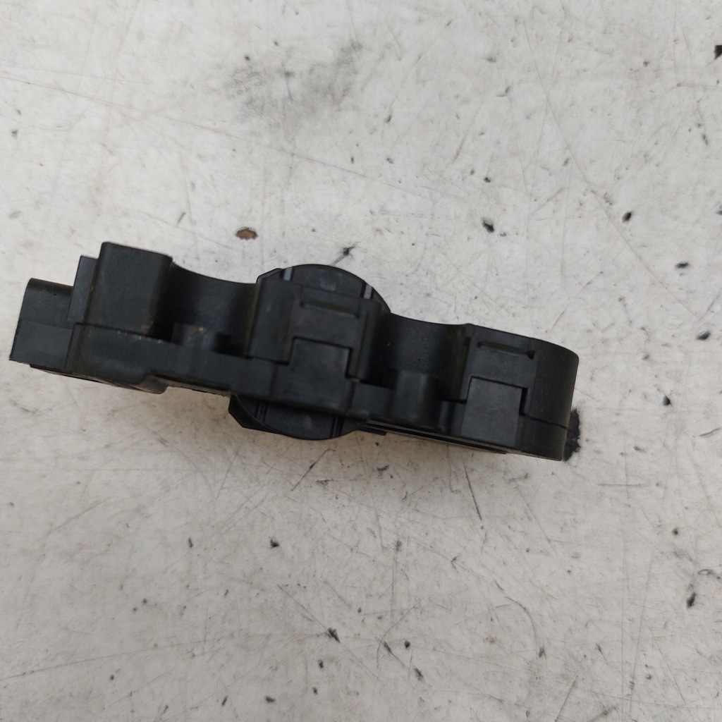 фото №5, Bmw 3 e90 моторчик кришка обігрівача 985458d