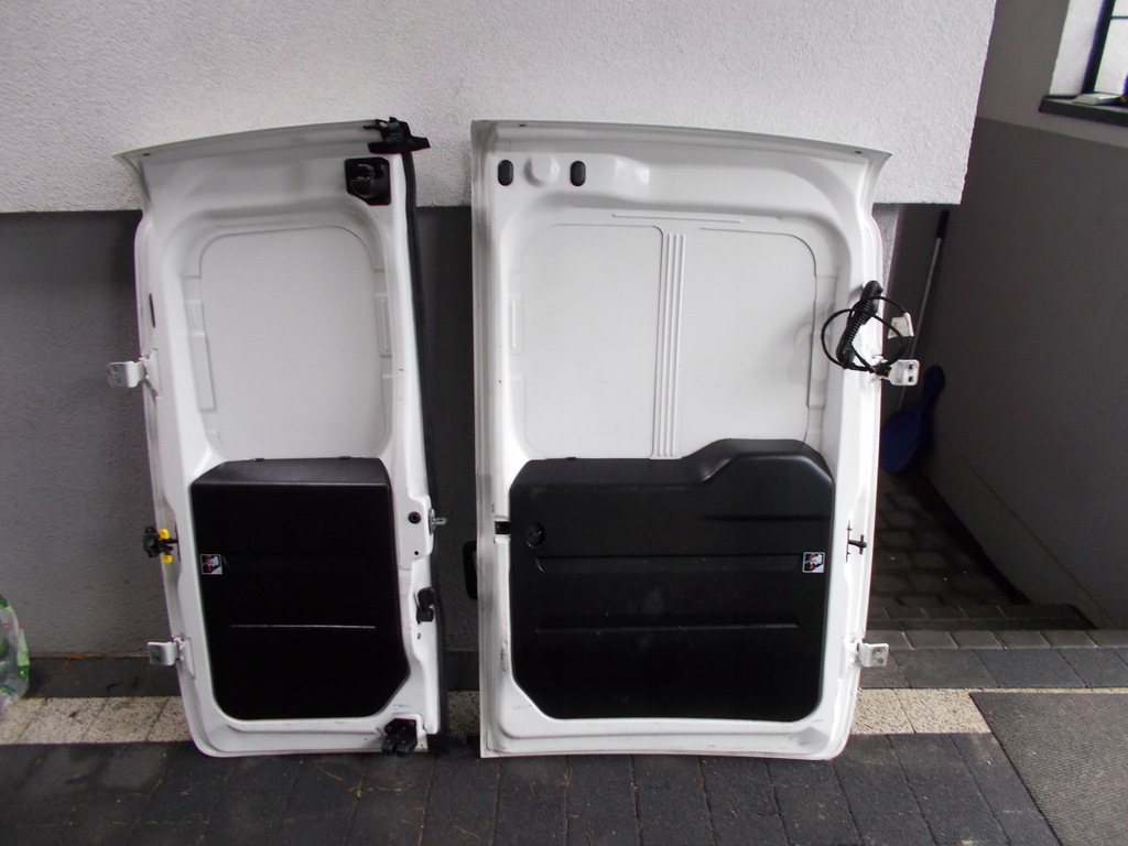 фото №3, Opel combo ii двері задня стулка idealne