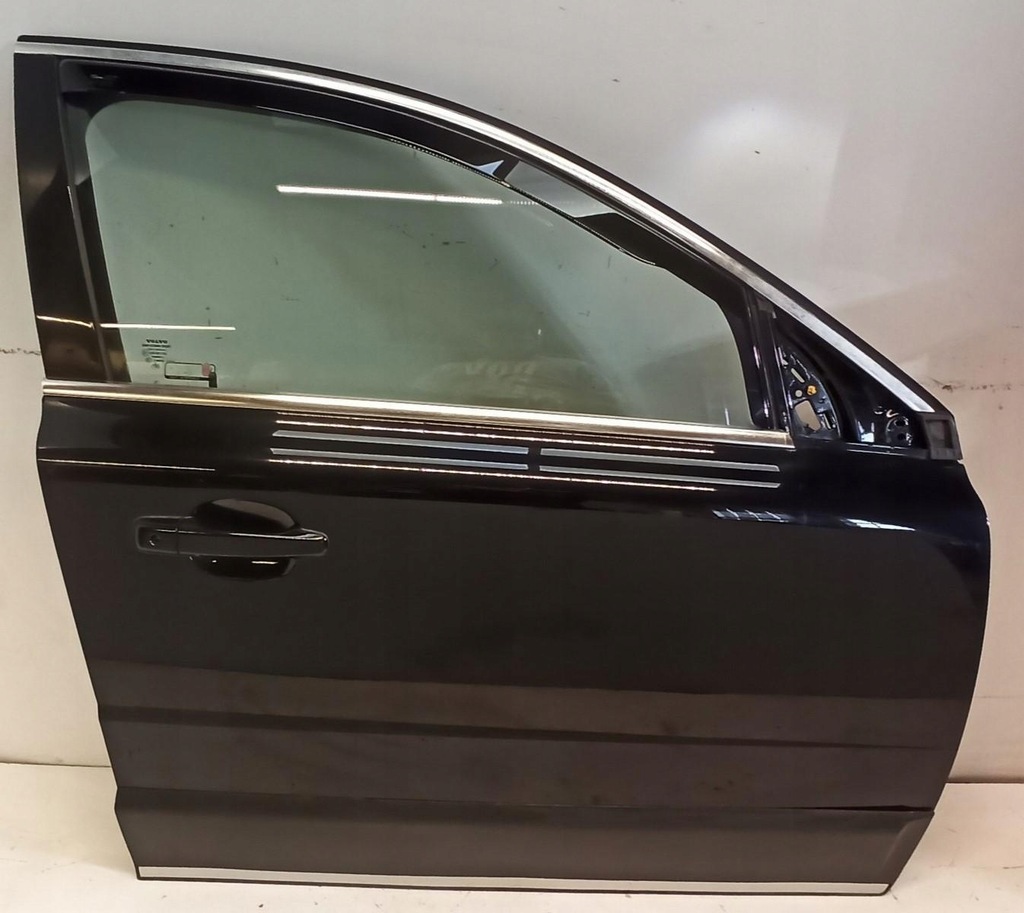 фото №1, Volvo xc70 дверь правый перед 452