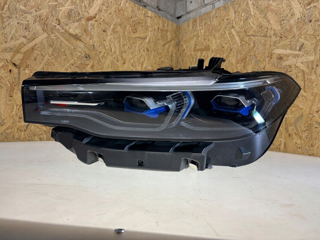 фото №1, Bmw x7 g07 2020 лампы передние