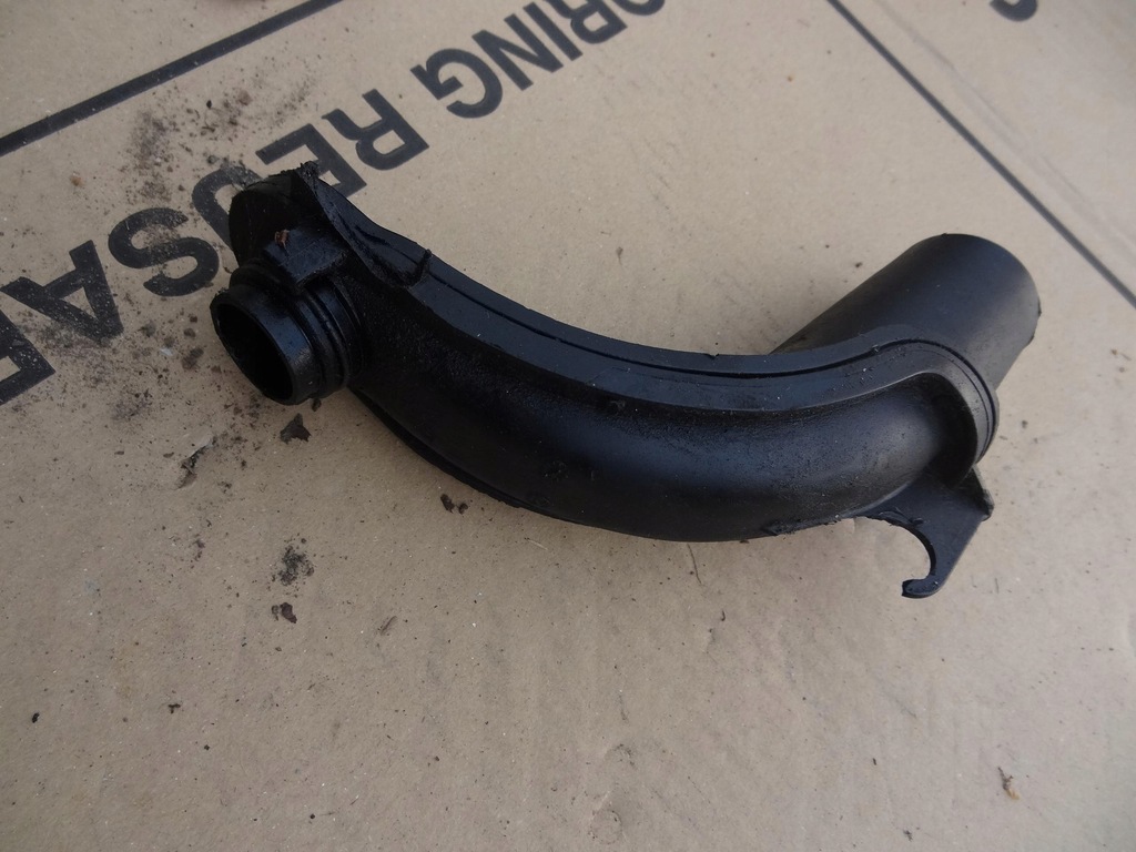 фото №1, Труба заливная горловина масла qashqai i j10 +2 lift 7700109849