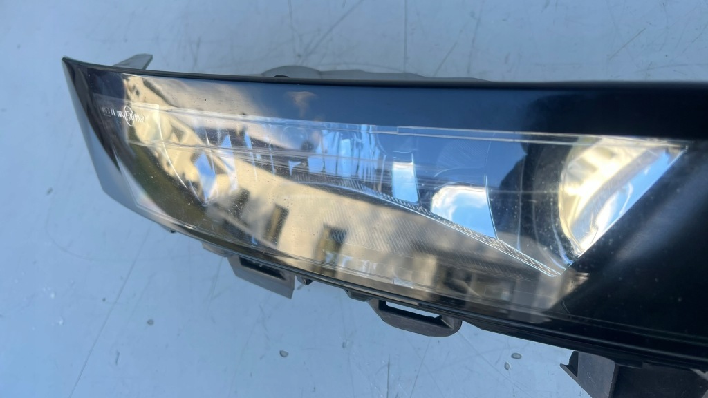 фото №2, Лампа протитуманна протитуманна фара правий skoda rapid lift 5ja941700d