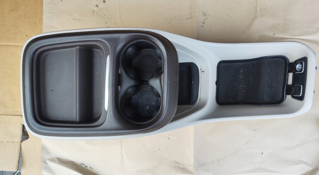 фото №1, Туннель средний chrysler pacifica 2020