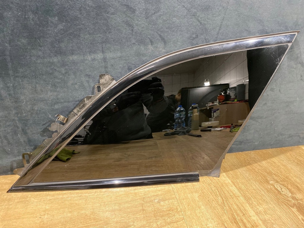 фото №1, Стекло кузовная правая задняя velar l560 j8a2-29600-be