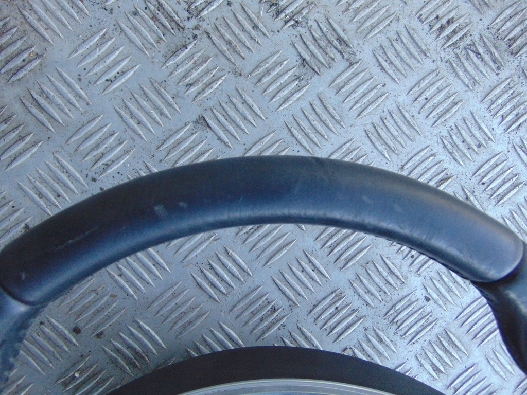 фото №4, Volvo v40 ii воздуховод кожа мультифункция