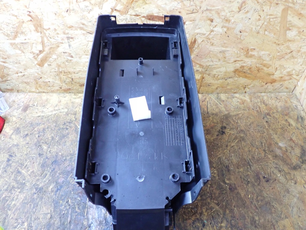 фото №6, Подлокотник туннель renault grand scenic iii 11r 1.6 dci 8062