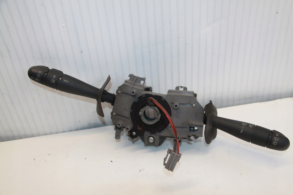 фото №1, Scenic 1 переключатель комбинированный рычаг 7700844670f