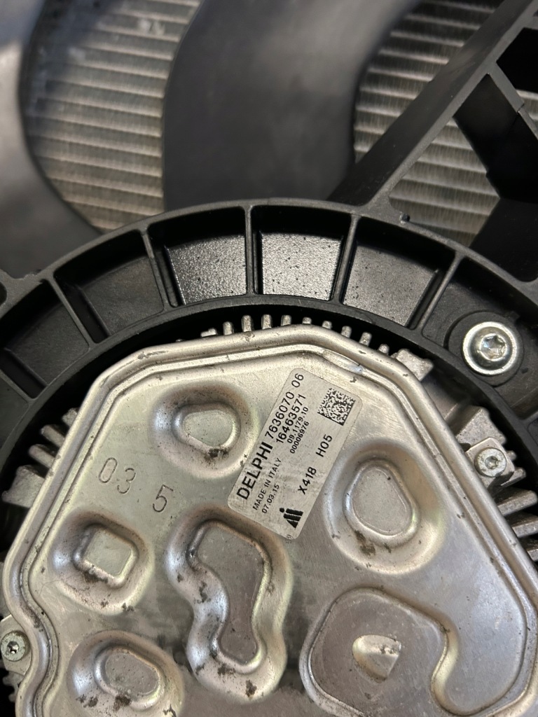 Комплект радиатор вентилятор mini f55,f56 9271204, 7617596 в Украине