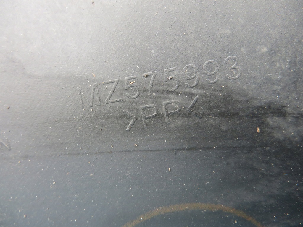 фото №7, Outlander 3 iii накладка бампера правый перед