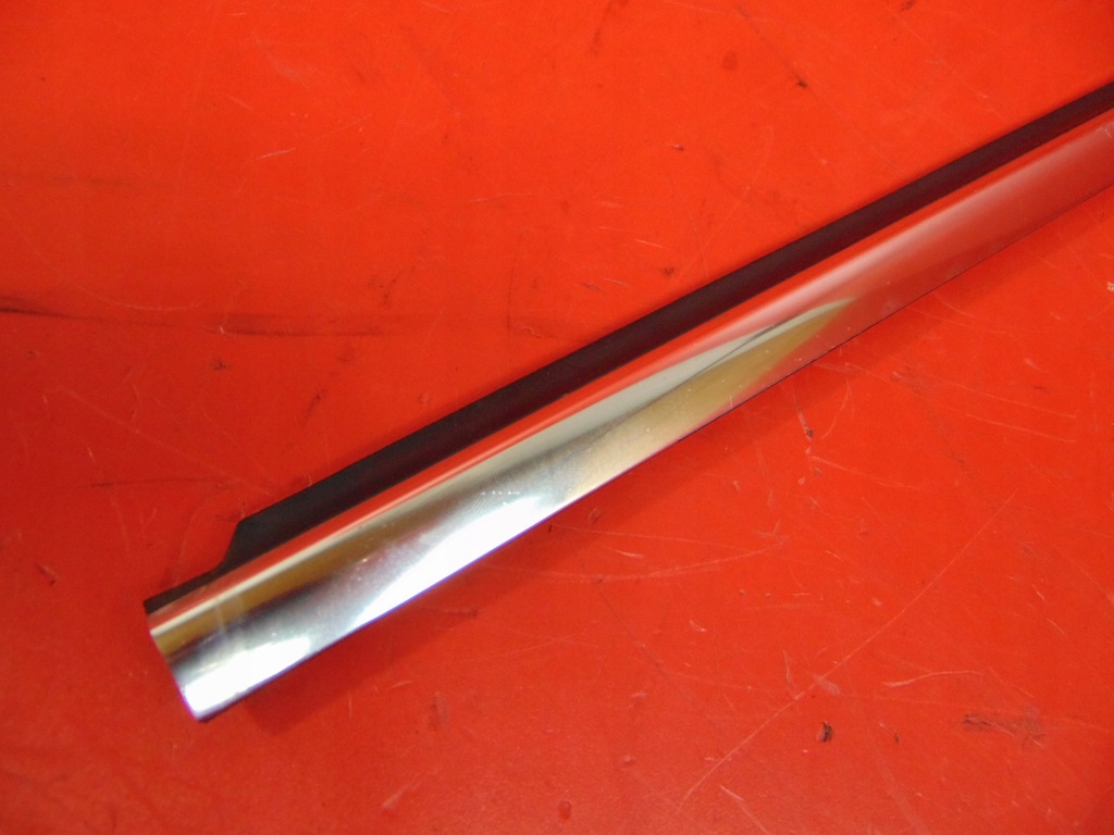 фото №2, Mercedes r-klasa w251 короткий молдинг ущільнювач parapet двері лівий перед