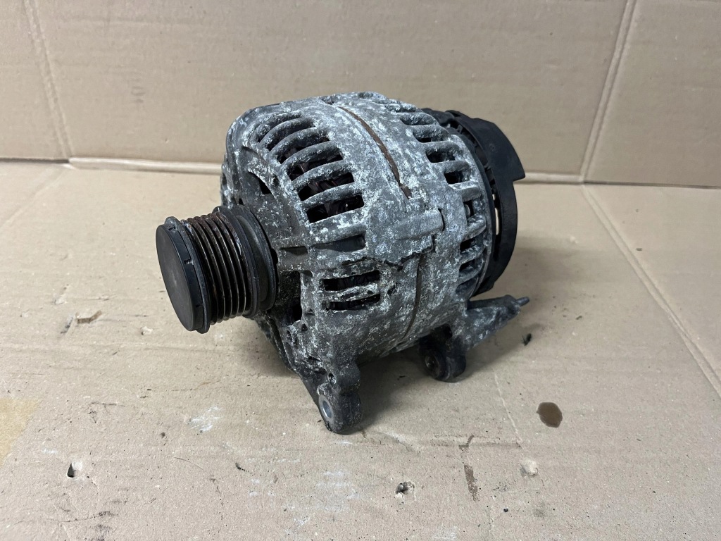 Купити Audi a3 8p генератор 2.0 tdi bkd 06f903023f