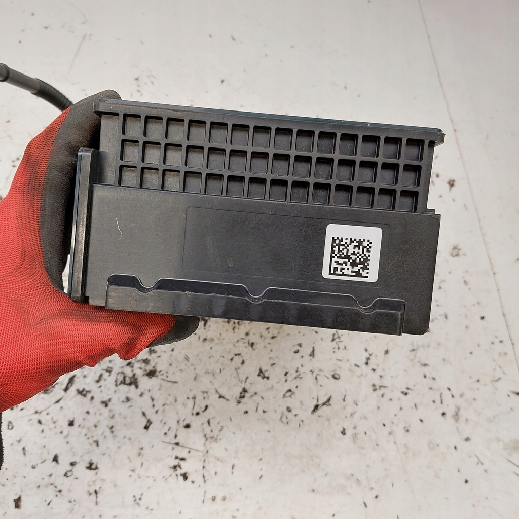 фото №9, Renault arkana 1,3tce акумулятор акумулятор 13v 130wh clarios